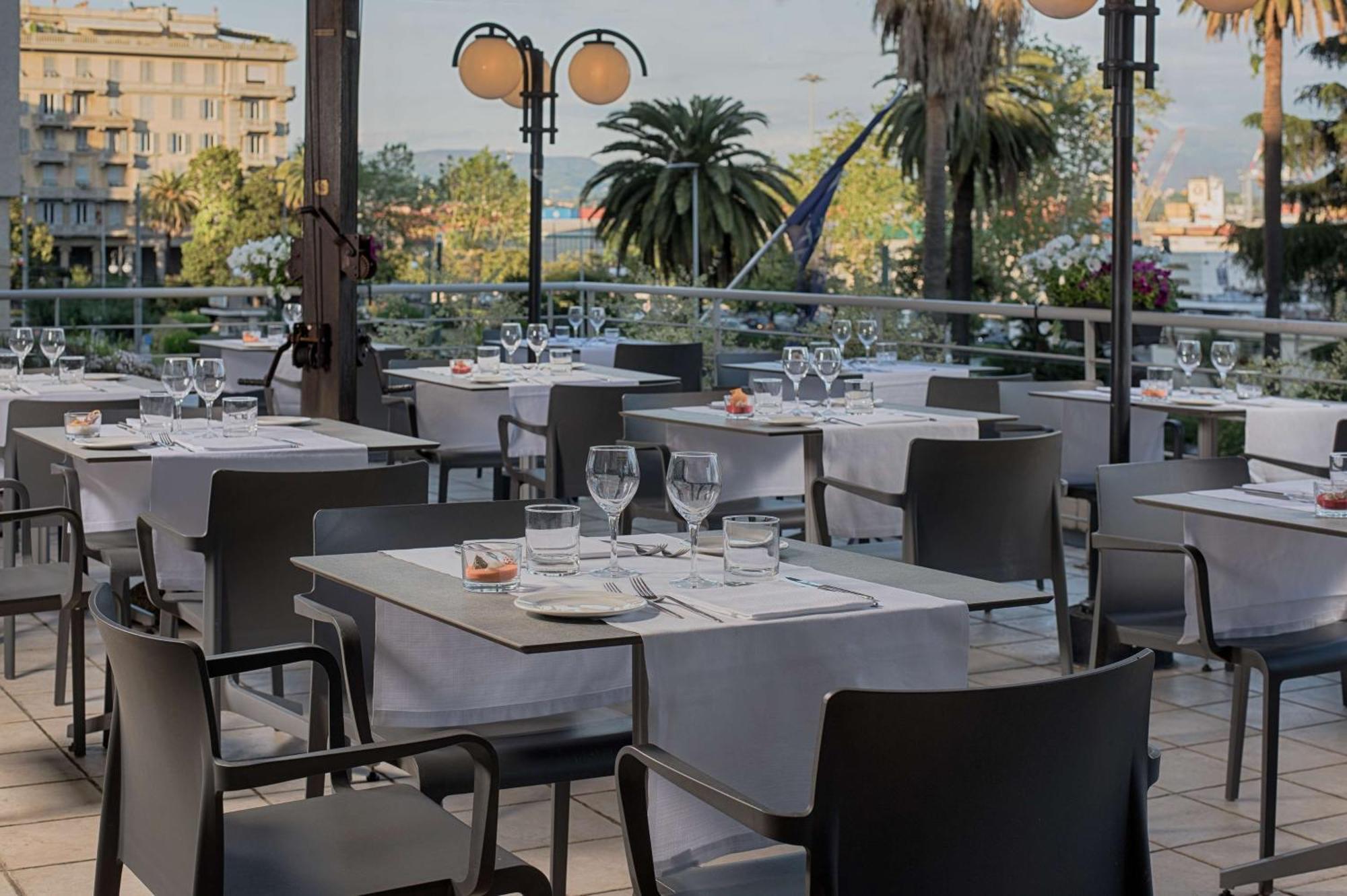 Nh La Spezia Hotel Exterior photo