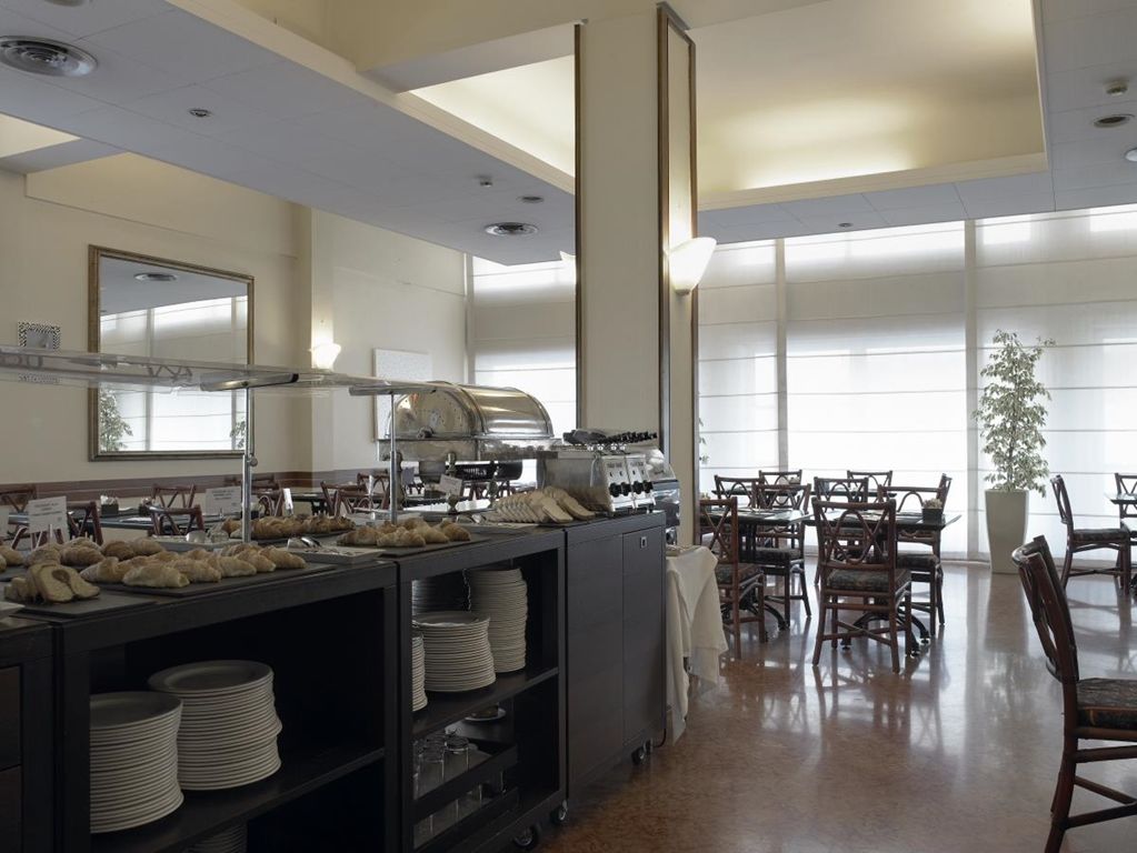 Nh La Spezia Hotel Restaurant photo