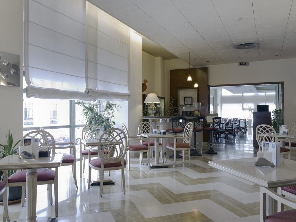 Nh La Spezia Hotel Restaurant photo