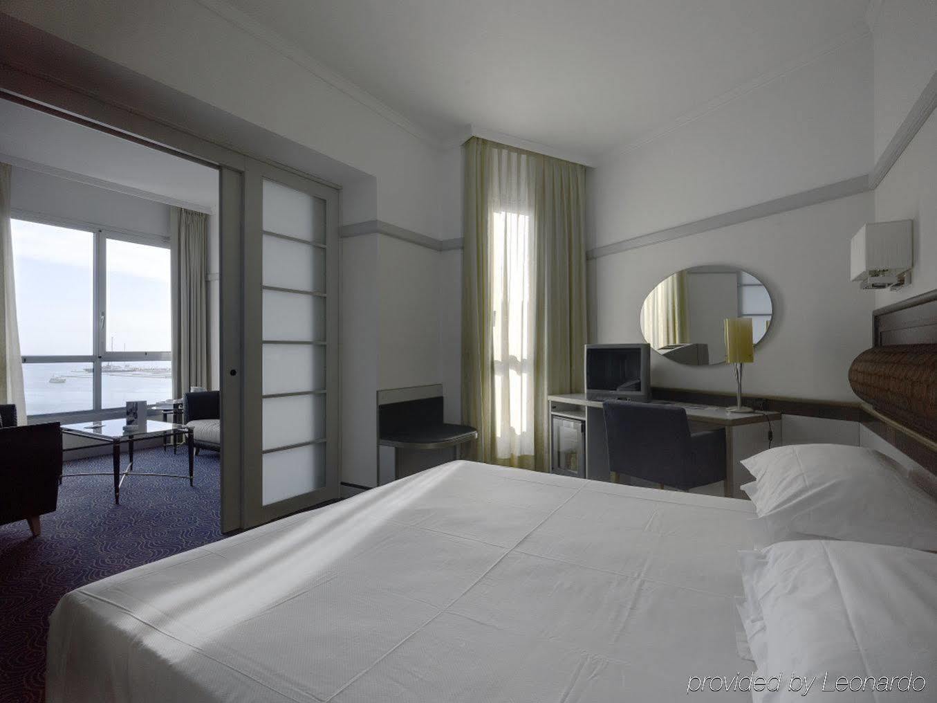Nh La Spezia Hotel Room photo